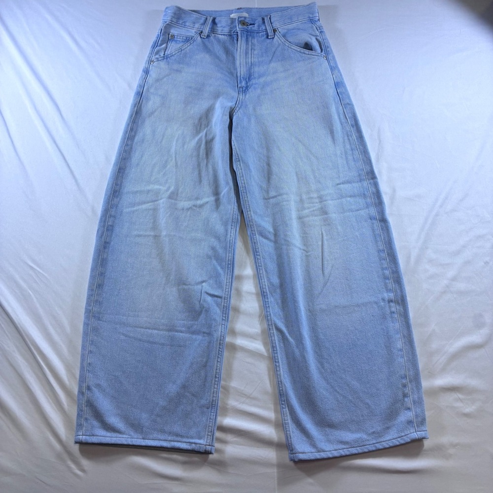 Uniqlo Jeans Women's size 3 High Rise Wide Leg Denim light wash